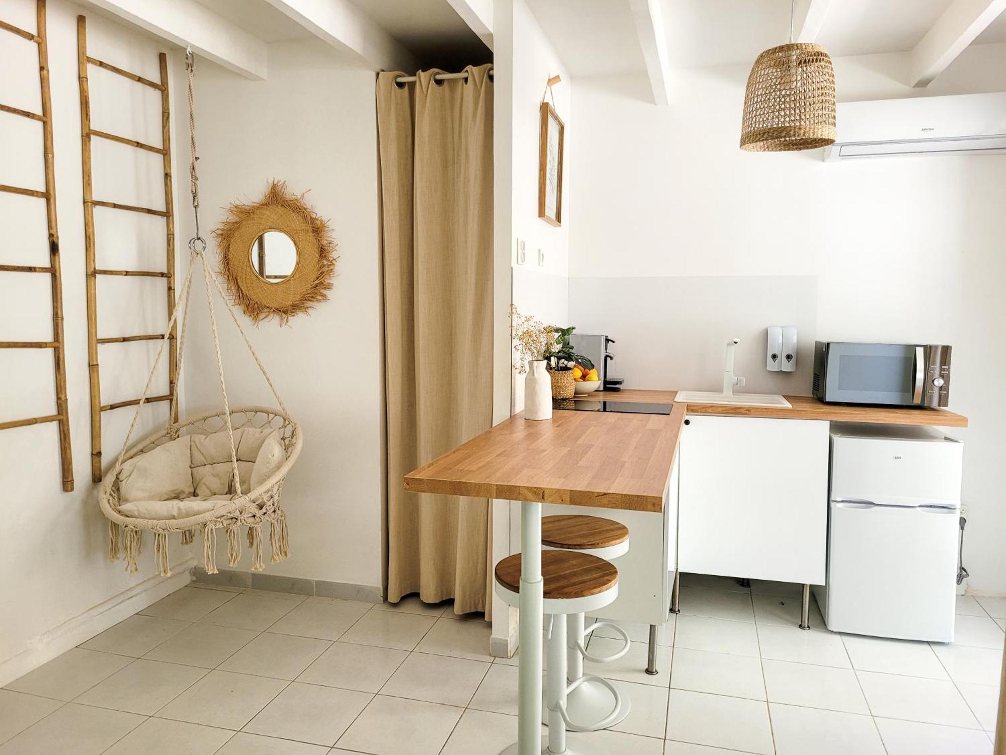 Studio Double Climatise Avec Terrasse - Proche Tram & Centre Montpellier Ngoại thất bức ảnh